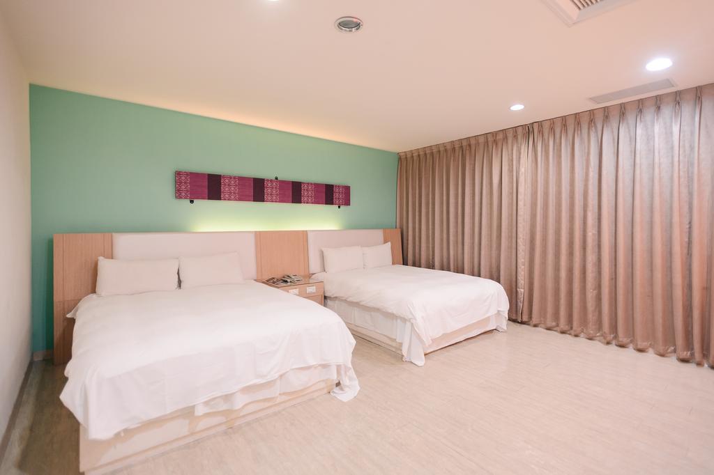 I-Deal Hotel Taichung Bilik gambar