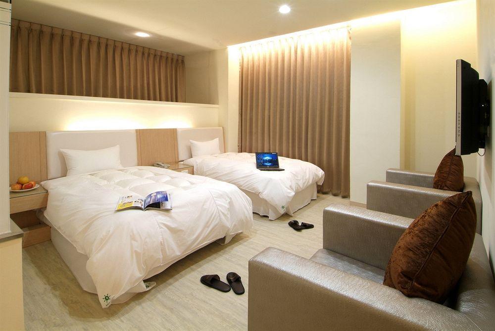 I-Deal Hotel Taichung Luaran gambar