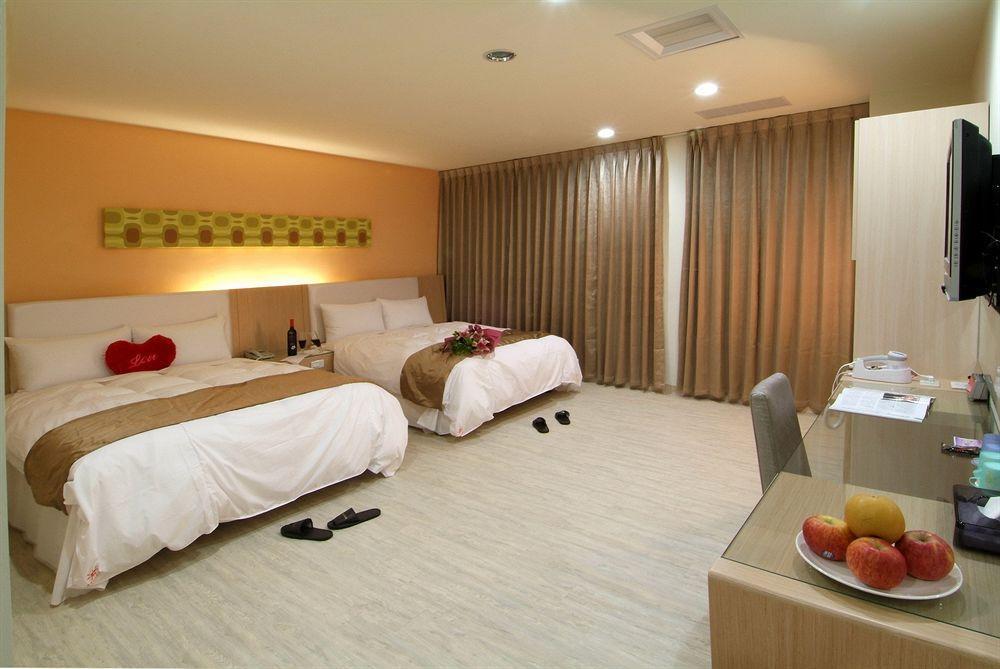 I-Deal Hotel Taichung Luaran gambar